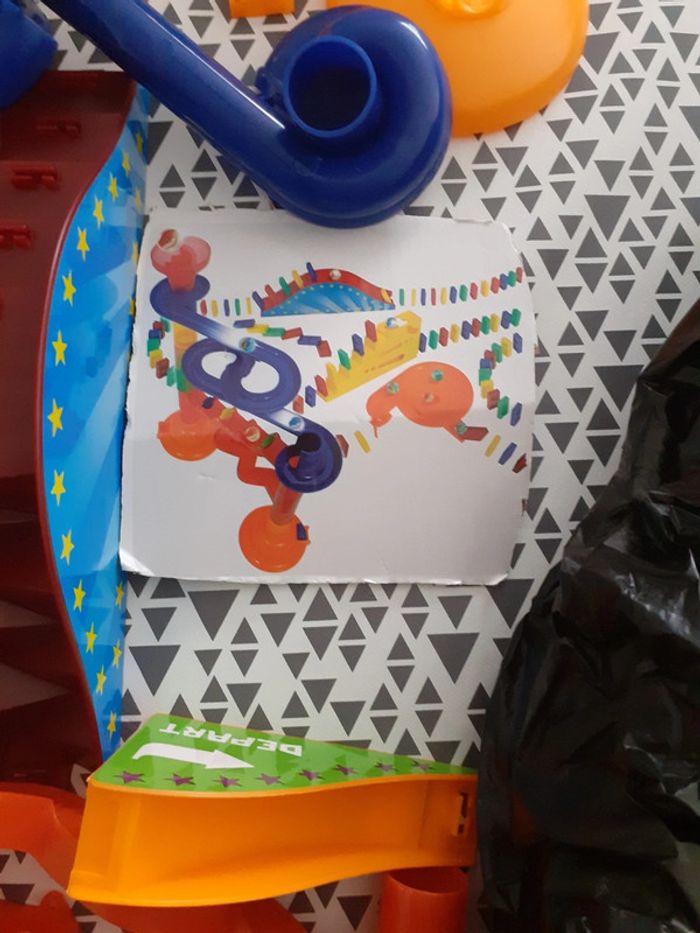 Lot circuit et dominos - photo numéro 2