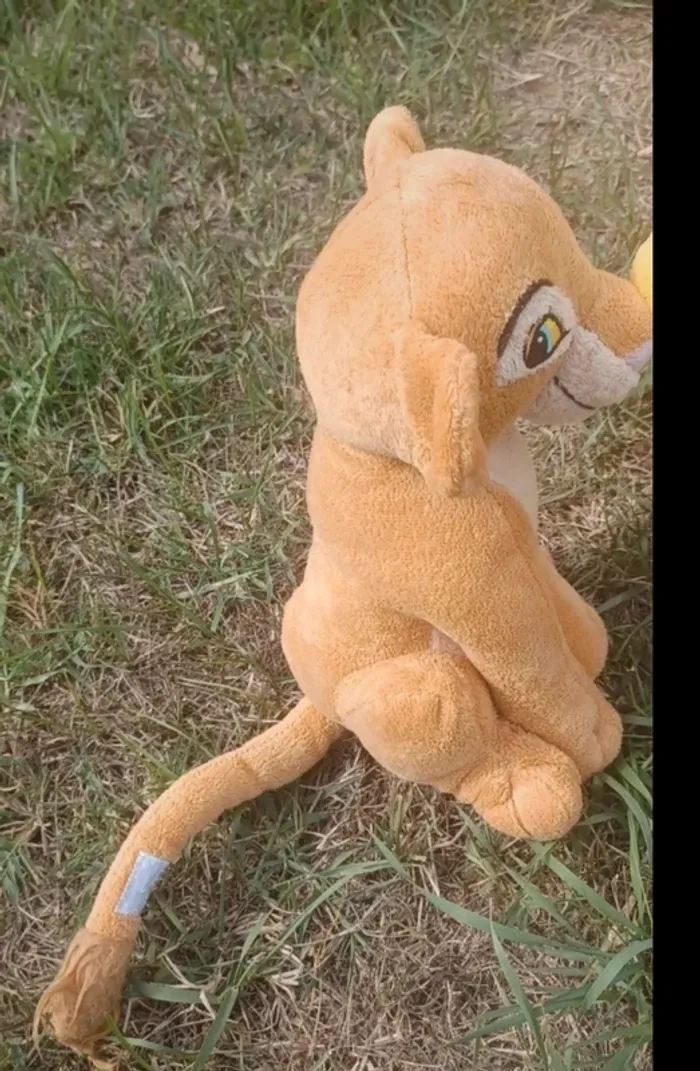 Peluche roi lion disneyland paris - photo numéro 4