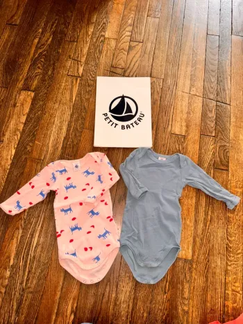 Lot body petit bateau 6 mois