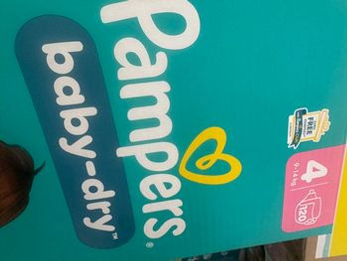 Couches Pampers T4 baby dry