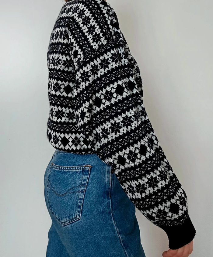 Pull à motifs années 80 - photo numéro 2
