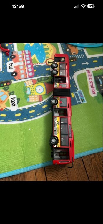 Jouet bus