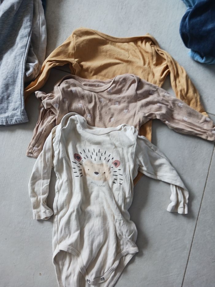 Lot vêtements 18 mois garçon - photo numéro 5