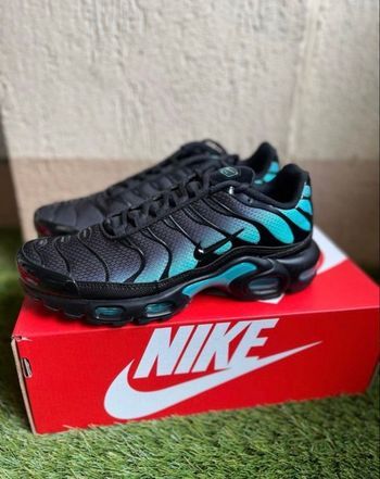 Nike tn noir bleu édition limitée 46