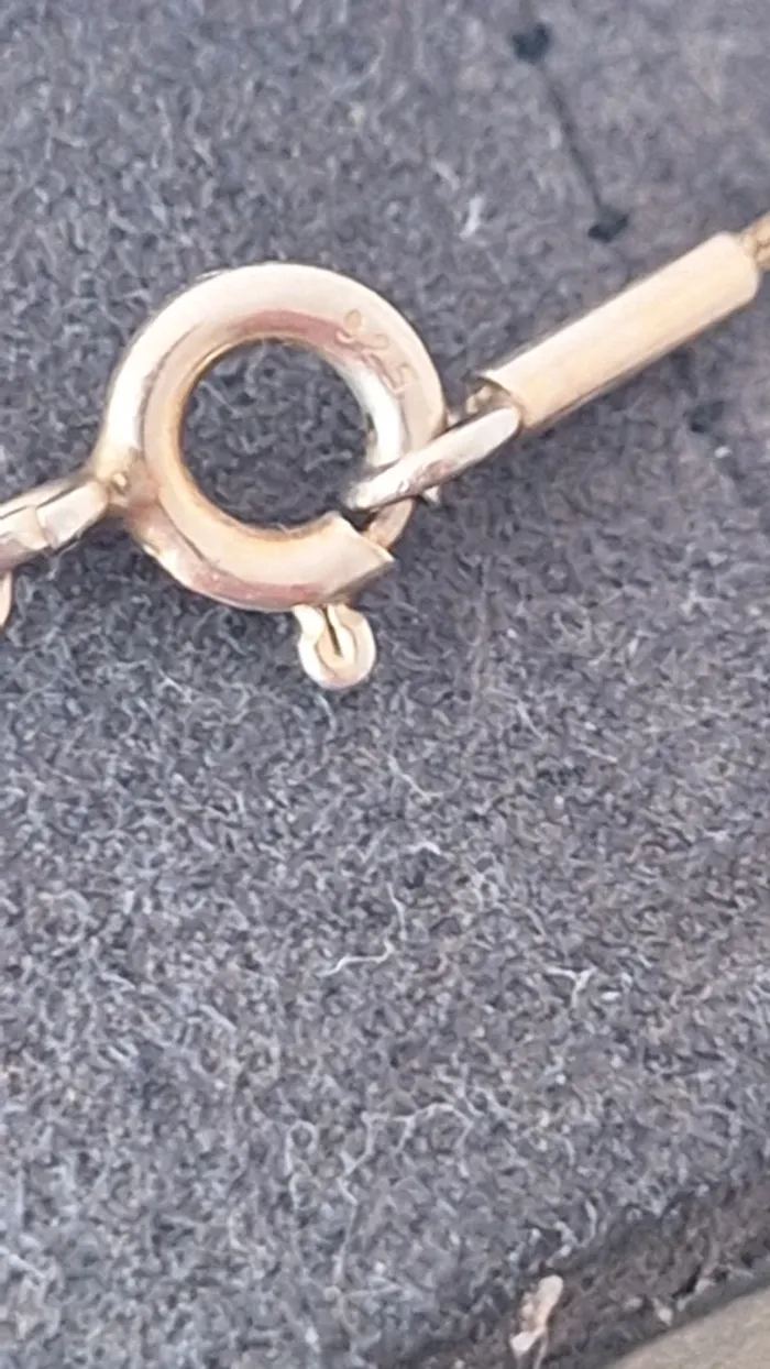 💥 Collier pendentif en pierre rouge résine 💥 - photo numéro 5