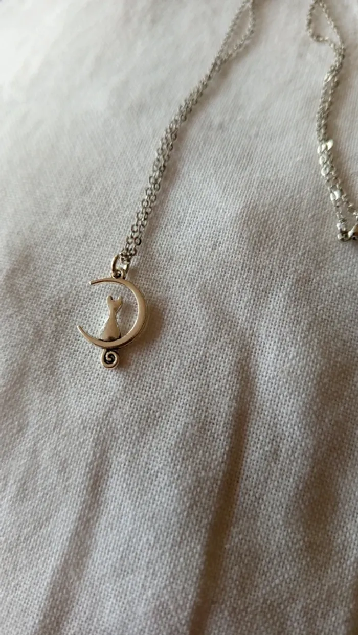 Collier 🔸 chat sur la lune - photo numéro 3