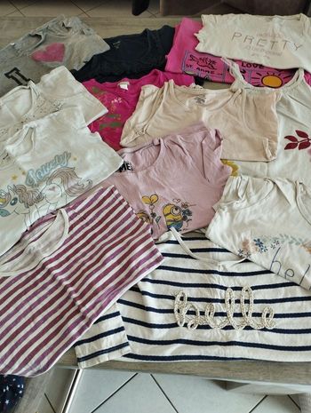 Lot de 16 vêtements été usagés 10 ans fille