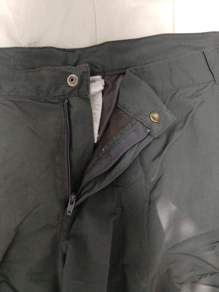 Short gris Decathlon - photo numéro 3