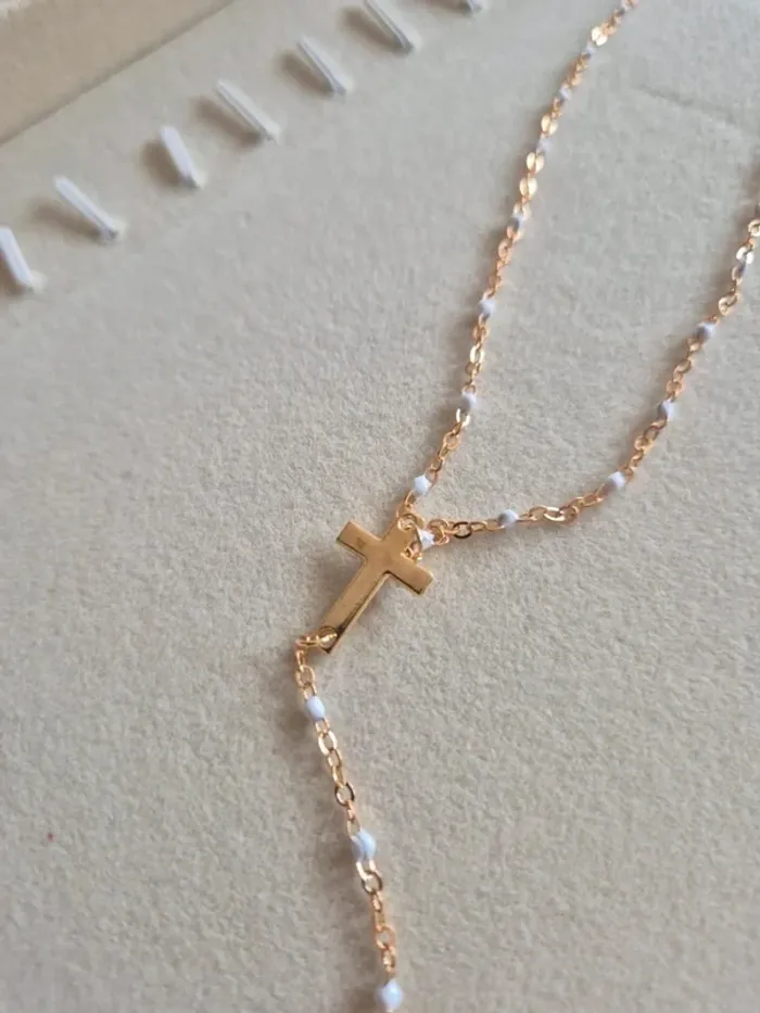 Collier estival style gigi zag avec croix
🌸 en acier inoxydable perles blanches - photo numéro 5