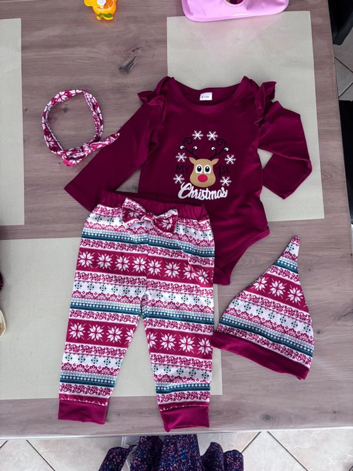 Ensemble de Noël 9/12 mois