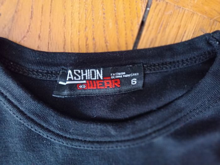 T-shirt à manches longues noir 6 ans - photo numéro 2