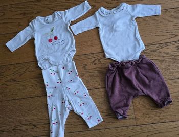 Lot de 2 Ensembles 1 mois