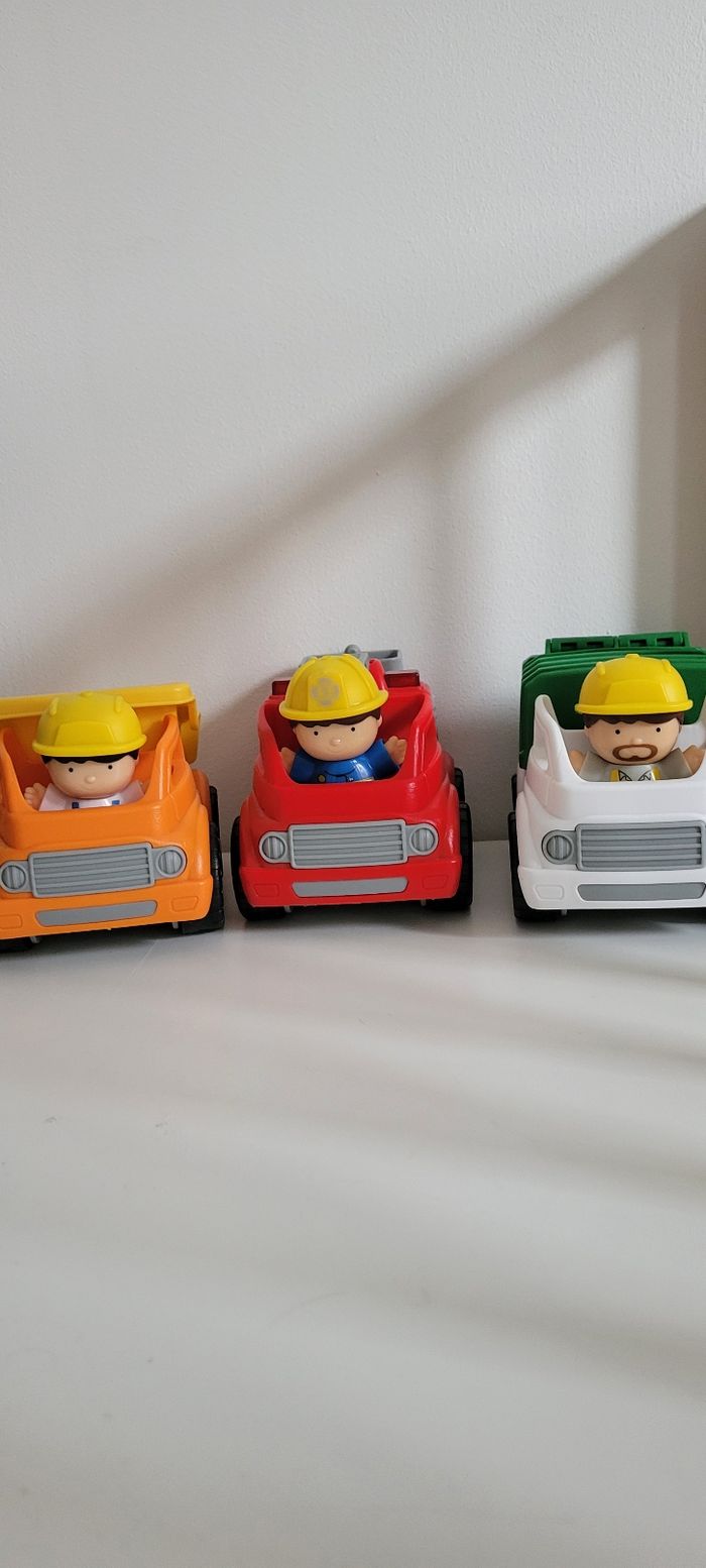 Set de 3 camions et 3 figurines - photo numéro 7