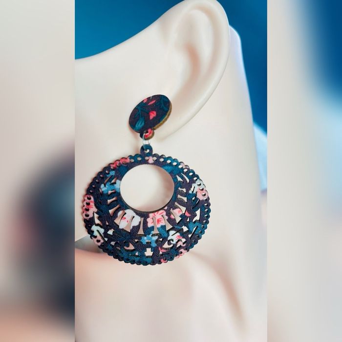 Boucles d'oreilles en bois, faites main!