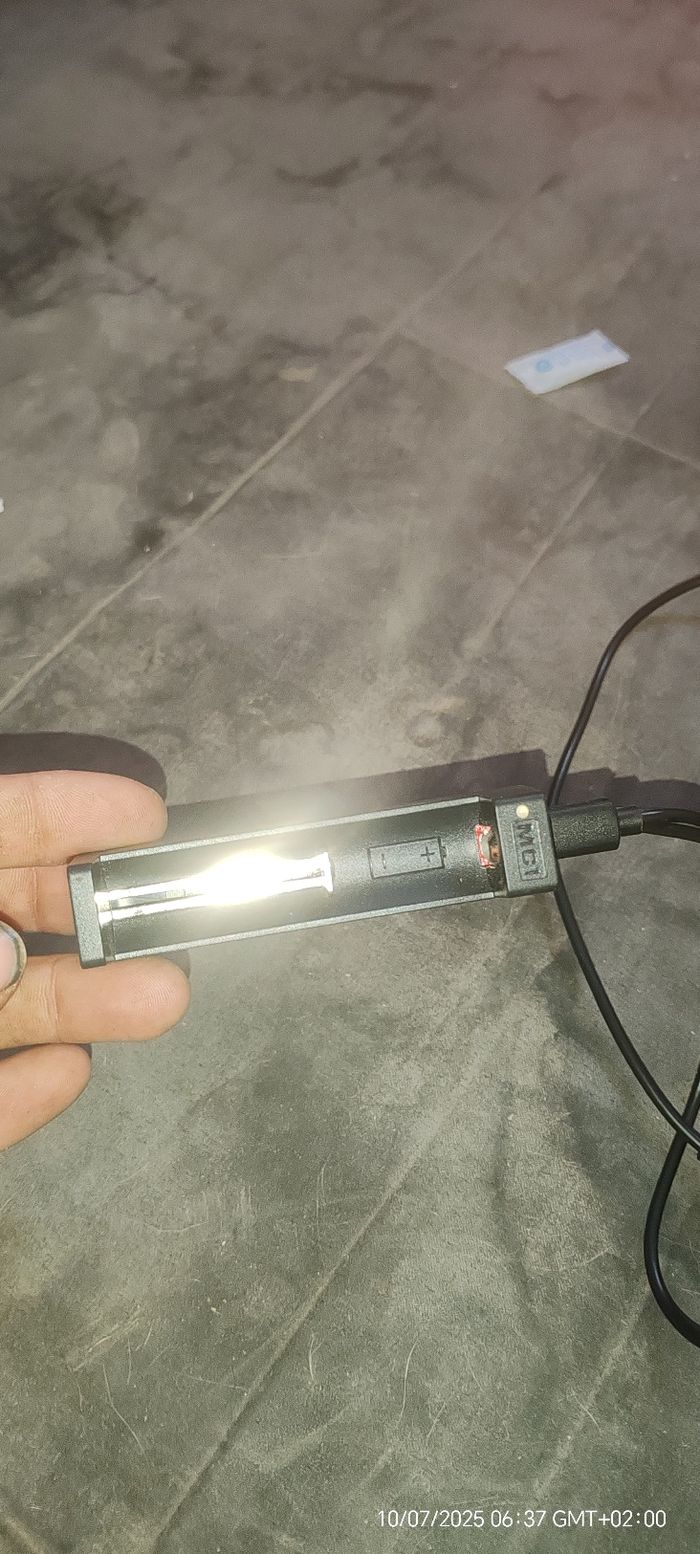 Vapoteuse électrique avec 2 pile - photo numéro 2