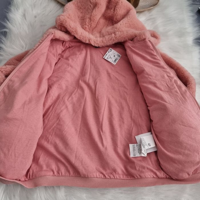 NEUVE (non portée)🏷😍🥰 Veste /blouson zippée 8 ans fille 🔥🔥🔥 - photo numéro 3