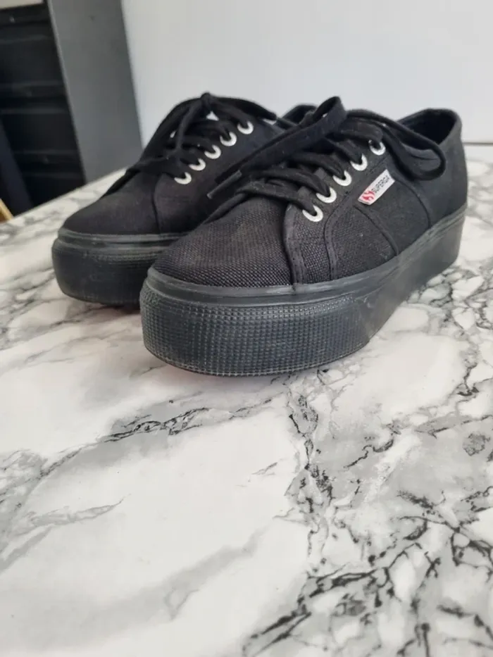 Basket Superga a plate-forme noir - photo numéro 20
