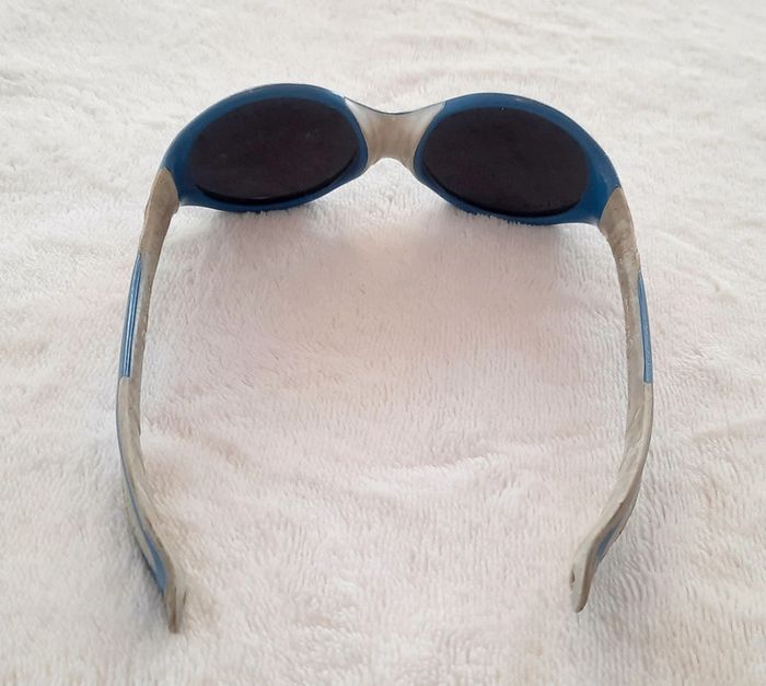 Lunette de soleil - photo numéro 3