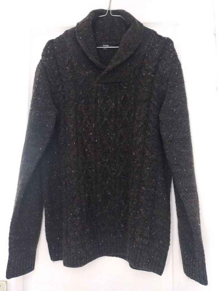 Pull torsadé petit col