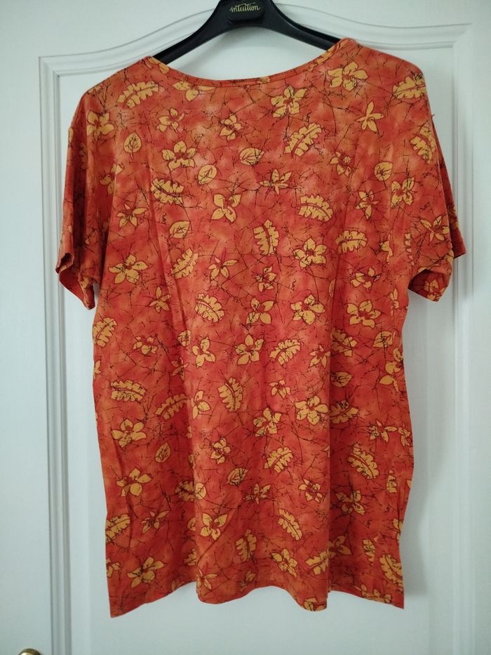 Tee shirt manches courtes à motif couleur orange - photo numéro 2