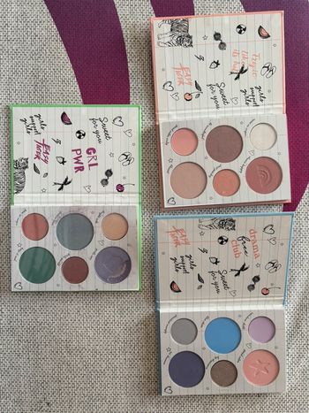 lot 3 palettes de maquillage