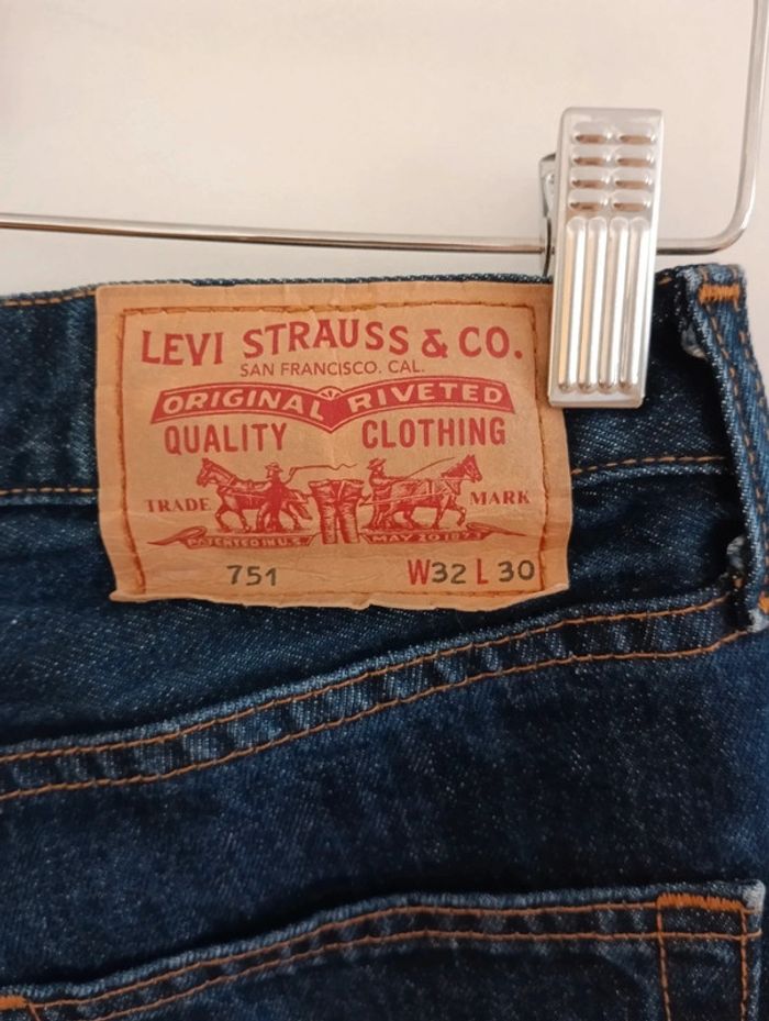 Jean Levi's 751 - photo numéro 7