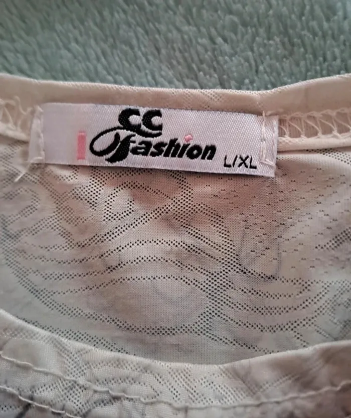 T-shirt imprimé femme taille L/XL - photo numéro 3