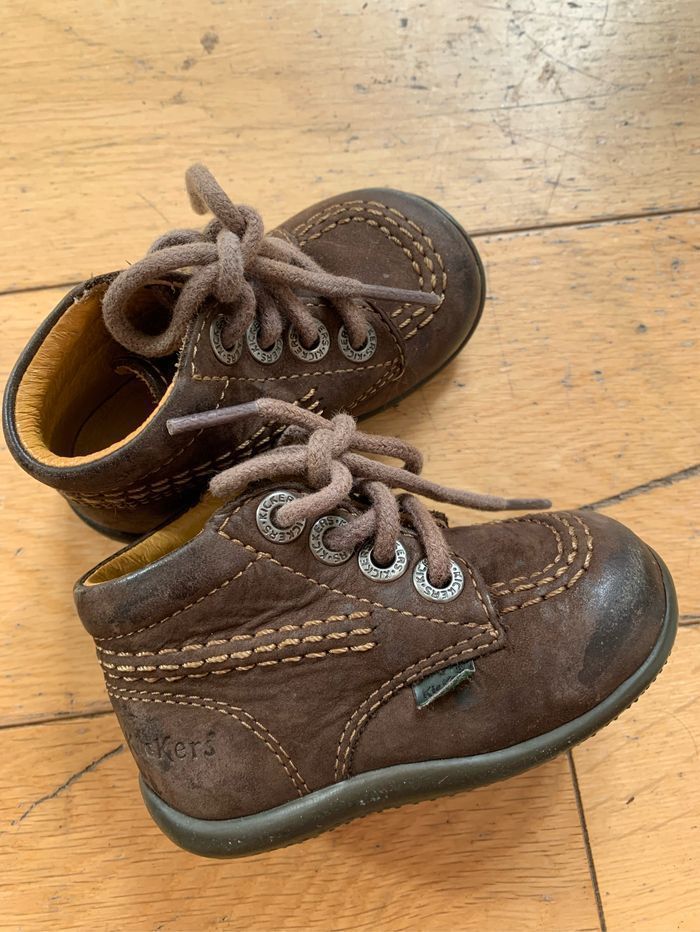 Chaussures Kickers marrons taille 19