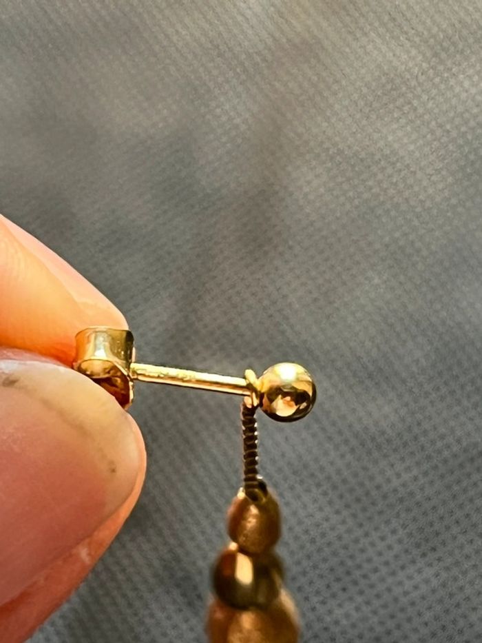 Belle paire de boucles d’oreilles pendantes «gouttes » en or 18 carats femme TBE - photo numéro 6