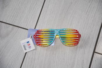 lunette multicolore accessoire fête anniversaire Evj strass neuve clair's