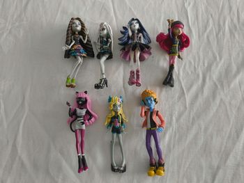 Lot figurines monster high