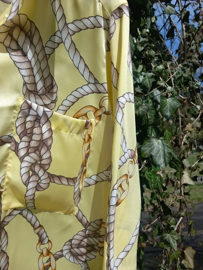 Chemisier Zara jaune taille S mais avec son décor en corde marine nouée et attachée - photo numéro 8