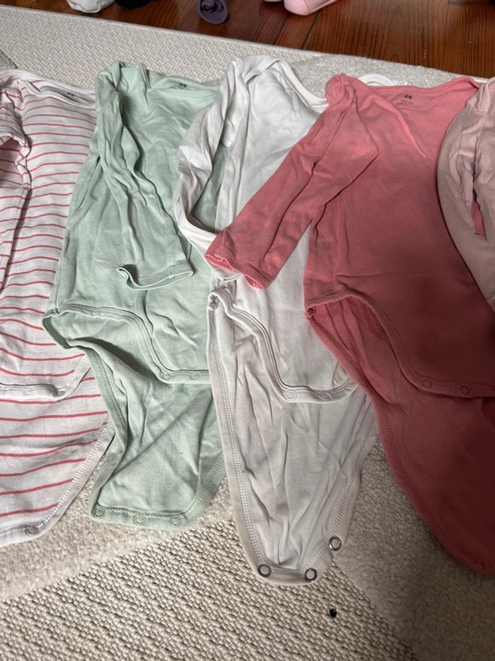 Lot de 8 bodys - photo numéro 5