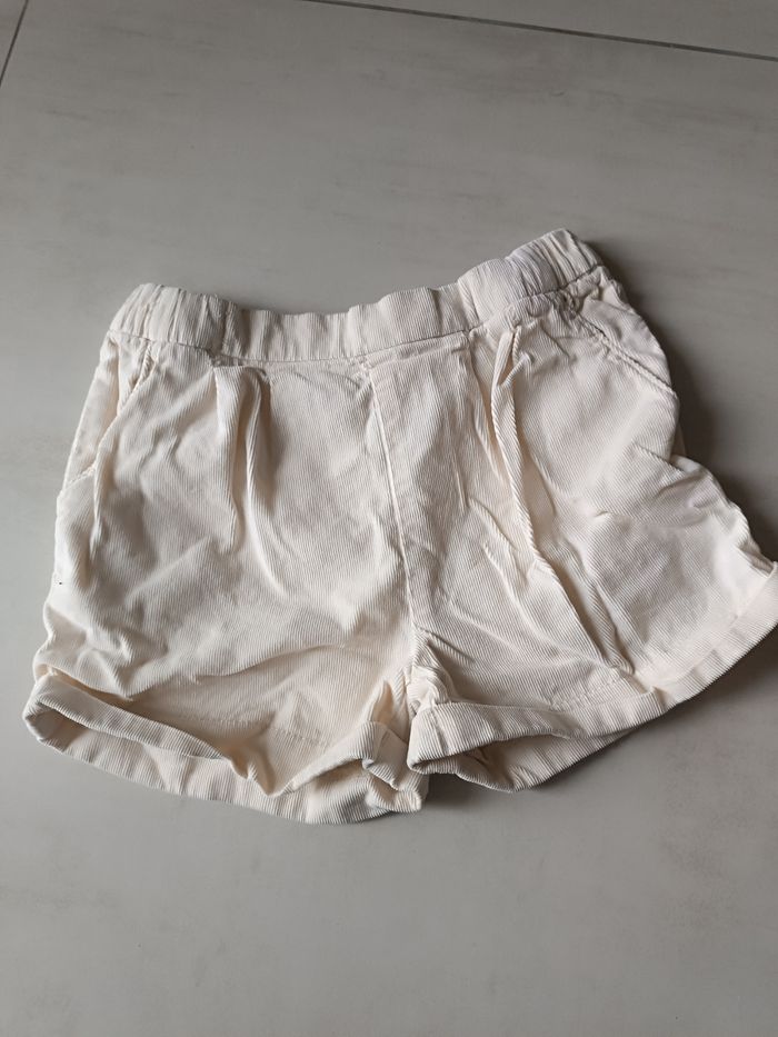 Short côtelé