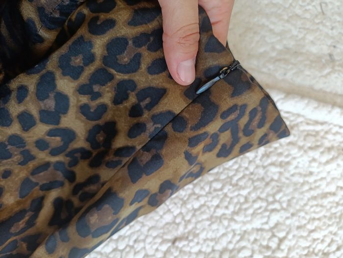 NEUF Mini jupe léopard Zara - taille S - imprimé fauve tendance vintage y2k - photo numéro 2
