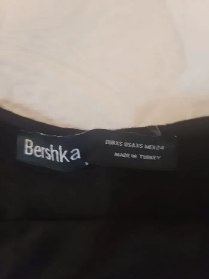 Robe noir bershka - photo numéro 3