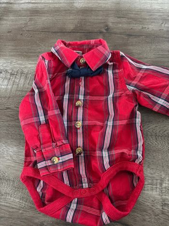 Chemise et noeud papillon