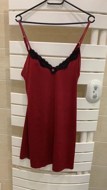 Nuisette rouge