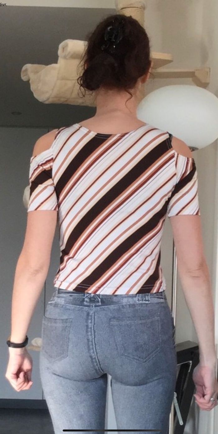 Haut rayé col carré épaules découvertes marron blanc et beige taille 36 vintage très bon état - photo numéro 7