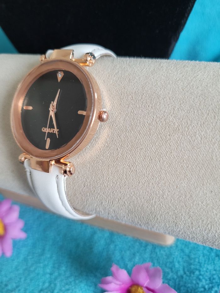 Montre femme - photo numéro 5