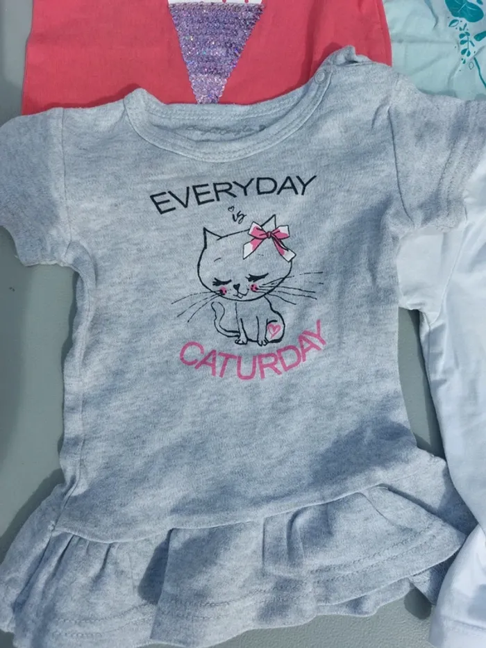 Lot 9 mois 6 t-shirts fille - photo numéro 2