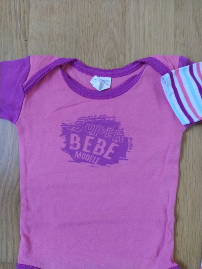 Lot body 12 mois - photo numéro 2