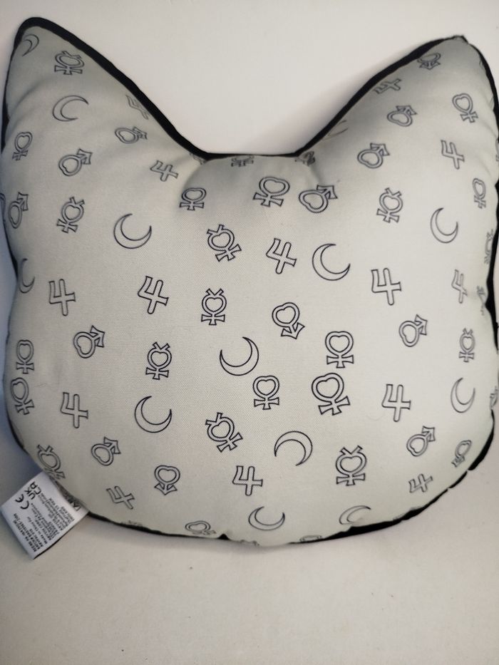 Coussin Abystyle Luna - Sailor Moon - photo numéro 3