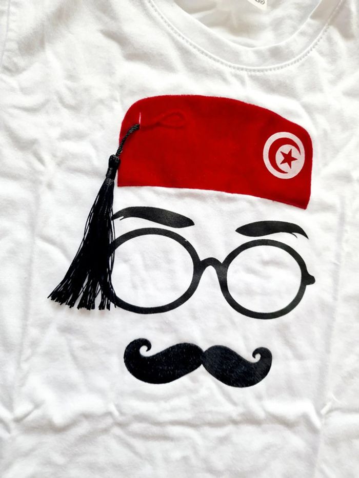 Tunisie - Tee-shirt manches courtes - Motif : chéchia - Neuf ! (2 ans) - photo numéro 2