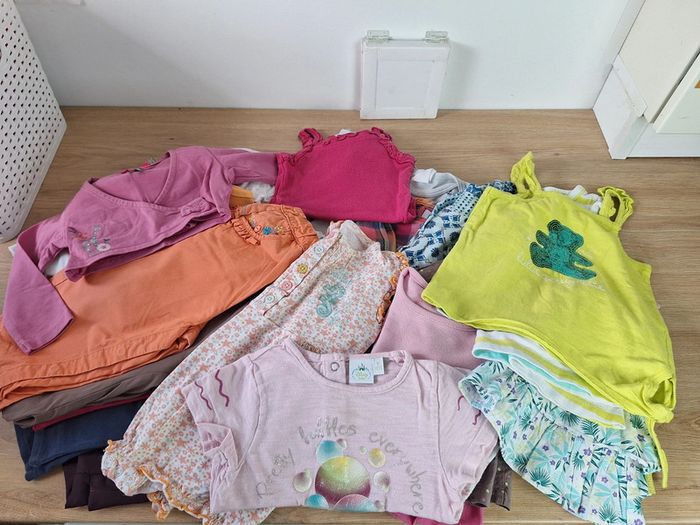 Lot vêtements bébé fille 9/12 mois été - photo numéro 2