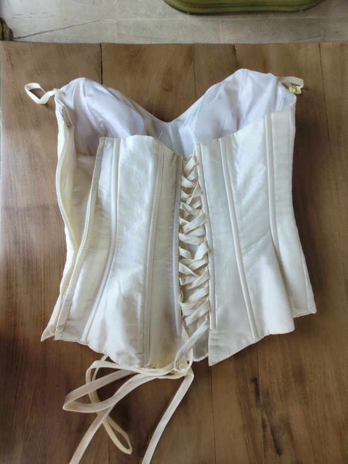 Vêtements de cérémonie femme taille 40 - photo numéro 2