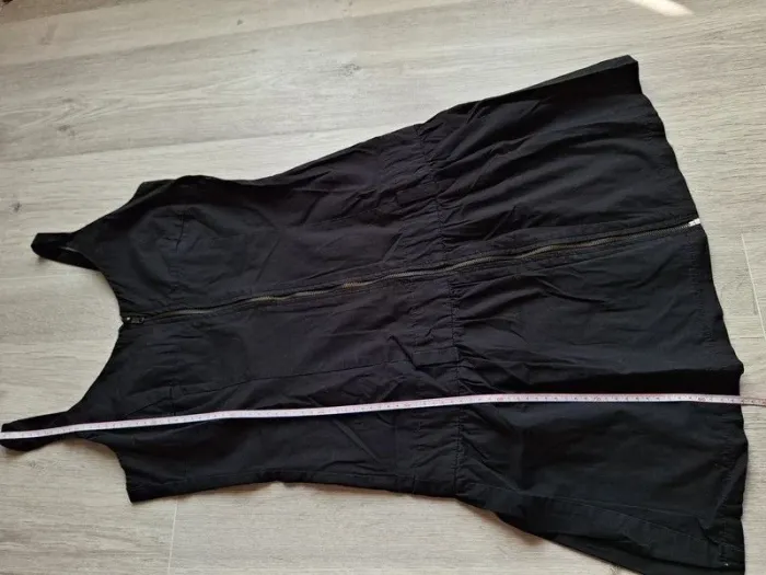 Robe noire - photo numéro 6