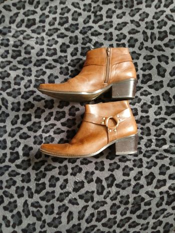 Bottines style santiags basses zippées cuir San Marina 39