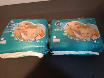 Lot de deux paquets de couches 