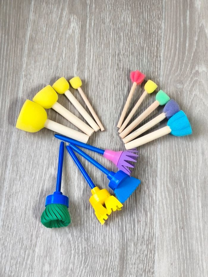 Ensemble de 13 pinceaux et tampons pour peinture